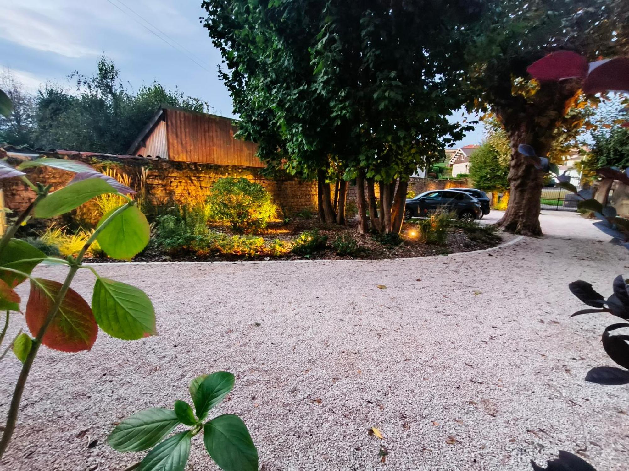 Chez Emma Et Louise - Maison Individuelle Avec Stationnement Gratuit *